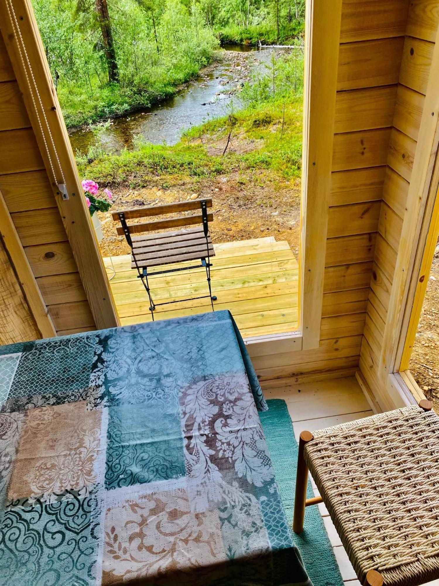 Lemmenjoen Lumo - Nature Experience & Accommodation Lemmenjoki Exterior foto